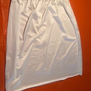 Elegant White Pencil Skirt